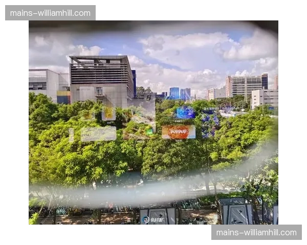 边缘计算支撑实时AR数据图层 赛事态势感知增强